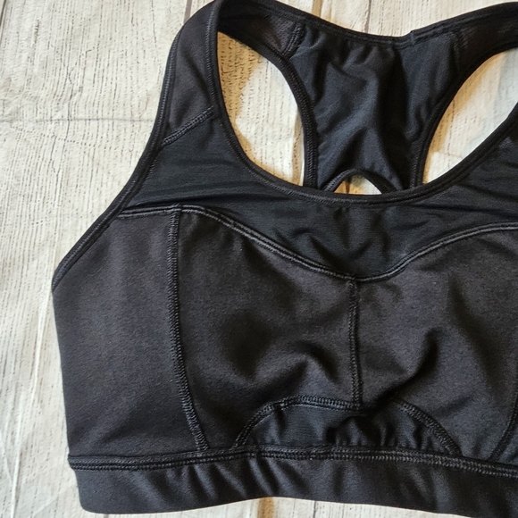 Athleta •Size Small• Black Sports Bra Medium Support Wirefree - Picture 2 of 8